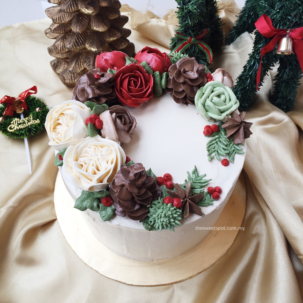 Christmas theme buttercream flower cake
