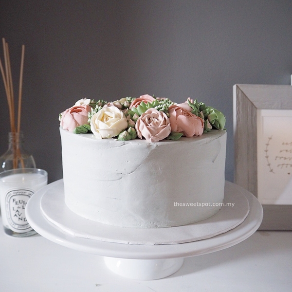 korean buttercream flower cake