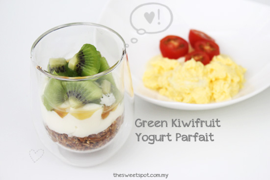 Kiwifruit parfait breakfast