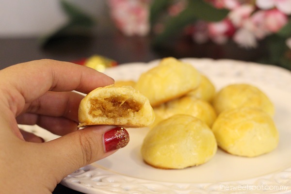 Chinese New Year Baking : Pineapple Tarts (Enclosed Version)